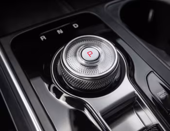 Interior 2025–pr. Kia Carnival HEV Dark Edition [North America] (KA4) '2024–pr.