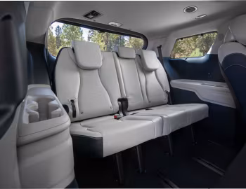 Interior 2025–pr. Kia Carnival HEV Dark Edition [North America] (KA4) '2024–pr.
