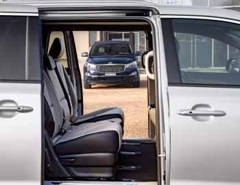 Интерьер Kia Carnival Platinum [Australia] (YP) '2018–21