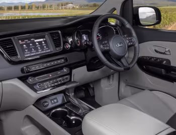 Интерьер Kia Carnival SLi [Australia] (YP) '2018–21
