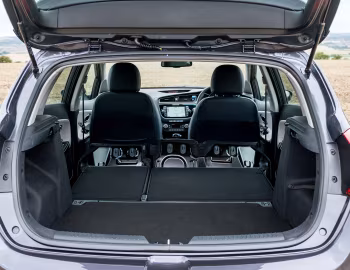 Интерьер Kia cee'd EcoDynamics [UK-spec] (JD) '2015–18