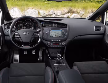 Торпедо Kia cee'd GT [Worldwide] '2013–15