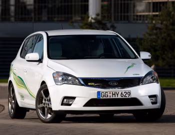 Kia cee'd Hybrid (ED) '2009–12