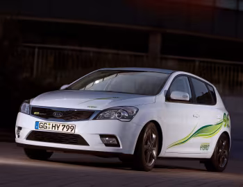 Kia cee'd Hybrid (ED) '2009–12
