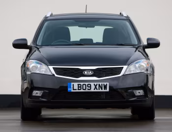 Kia cee'd_SW [UK-spec] (ED) '2009–12