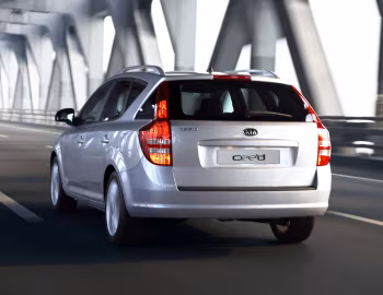 Kia cee'd_SW [Worldwide] (ED) '2007–09