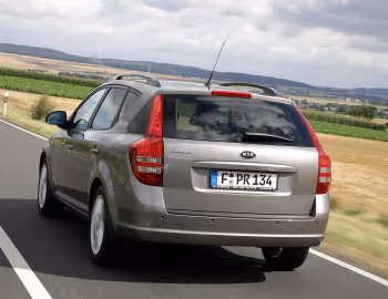 Kia cee'd_SW [Worldwide] (ED) '2007–09