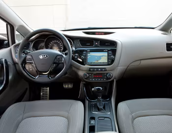 Торпедо Kia cee'd_SW [Worldwide] '2012–15