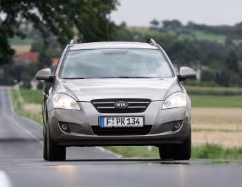 Kia cee'd_SW [Worldwide] (ED) '2007–09