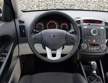 Торпедо Kia cee'd_SW [Worldwide] (ED) '2009–12