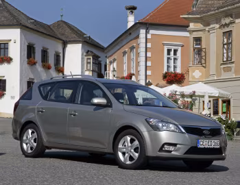 Kia cee'd_SW [Worldwide] (ED) '2009–12