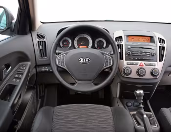 Торпедо Kia cee'd_SW [Worldwide] (ED) '2007–09