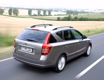 Kia cee'd_SW [Worldwide] (ED) '2007–09