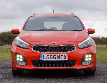Kia cee'd_SW GT Line [UK-spec] (JD) '2015–18