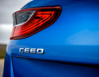 Kia Ceed "First Edition" [UK-spec] '2018