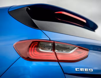 Kia Ceed "First Edition" [UK-spec] '2018