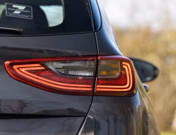 Kia Ceed [UK-spec] '2021–25