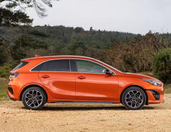 Kia Ceed GT Line [UK-spec] '2021–25