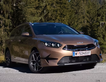 Kia Ceed Sportswagon [Worldwide] '2021–25