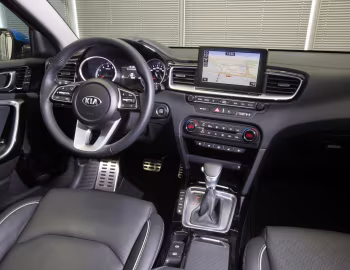 Торпедо Kia Ceed Sportswagon [Worldwide] '03.2018–21