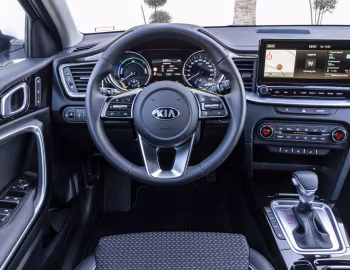 Торпедо Kia Ceed Sportswagon PHEV [Worldwide] '2019–21