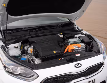 Под капотом Kia Ceed Sportswagon PHEV [UK-spec] '2020–21