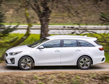 Kia Ceed Sportswagon PHEV [Worldwide] '2019–21