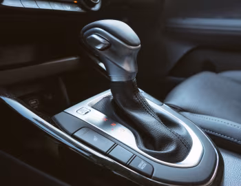Interior Kia Cerato 2.0 [Latam] '2019–24