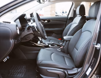 Interior Kia Cerato 2.0 [Latam] '2019–24