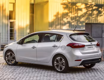 Kia Cerato Hatchback [Worldwide] '2013–16