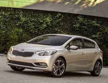 Kia Cerato Hatchback [Worldwide] '2013–16