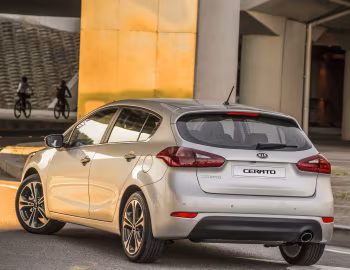 Kia Cerato Hatchback [Worldwide] '2013–16