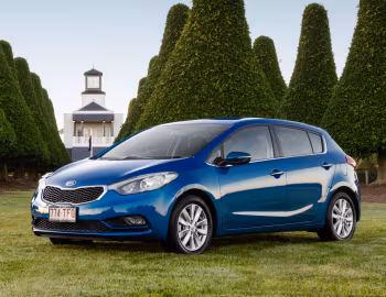 Kia Cerato Hatchback [Australia] '2013–16