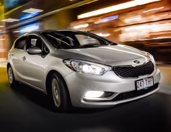 Kia Cerato Hatchback [Australia] '2013–16