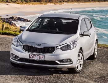 Kia Cerato Hatchback [Australia] '2013–16