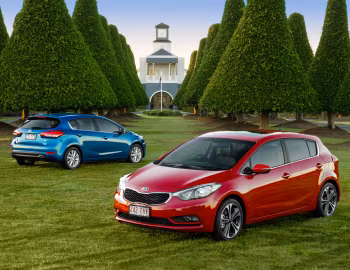 Kia Cerato Hatchback [Australia] '2013–16