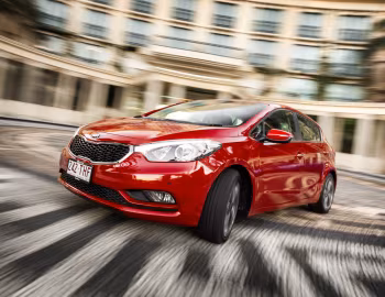 Kia Cerato Hatchback [Australia] '2013–16