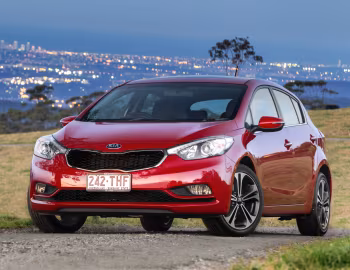 Kia Cerato Hatchback [Australia] '2013–16