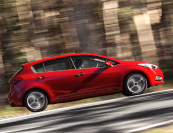 Kia Cerato Hatchback [Australia] '2013–16