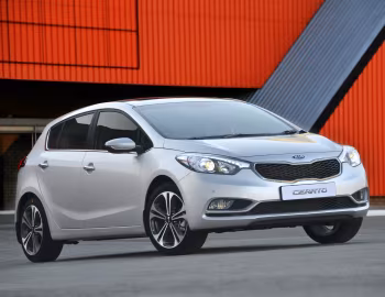 Kia Cerato Hatchback [South Africa] '2013–16