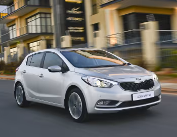 Kia Cerato Hatchback [South Africa] '2013–16