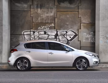 Kia Cerato Hatchback [South Africa] '2013–16