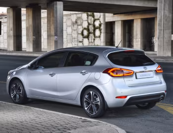 Kia Cerato Hatchback [South Africa] '2013–16