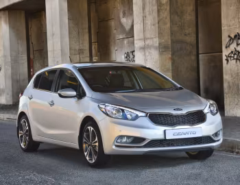 Kia Cerato Hatchback [South Africa] '2013–16