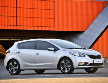 Kia Cerato Hatchback [South Africa] '2013–16