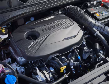 Под капотом Kia Cerato Hatch GT [Australia] '2021–24