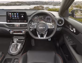 Торпедо Kia Cerato Hatch GT [Australia] '2021–24