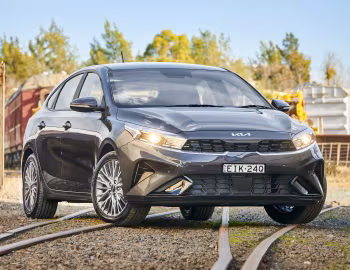 Kia Cerato Hatch Sport [Australia] '2021–24