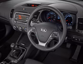 Интерьер Kia Cerato Hatchback [Australia] '2016–19