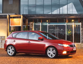Kia Cerato Hatchback [Australia] (TD) '2010–12